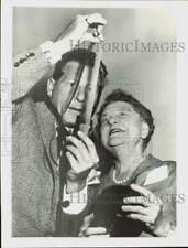 1956 Press Photo Frances Bolton and actor Danny Kaye view film at Washington picture