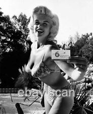 JAYNE MANSFIELD  CANDID BUSTY CHEESECAKE SHOWS OFF BIZ CARD  8X10 PHOTO 185 picture