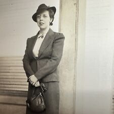 VINTAGE PHOTO Fashionable 1940S Woman 1941 Grove City PA Original Snapshot picture