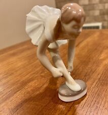 Little ballet girl - Bing and grondahl, #2325 mint condition picture