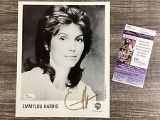(SSG) Legendary Singer EMMYLOU HARRIS Signed 8X10 B&W Photo with a JSA COA picture