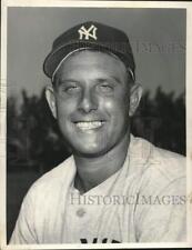 1953 Press Photo New York Yankees Gene Woodling - lrs05015 picture