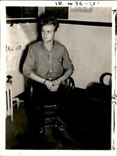 LD361 Original Photo CONFESSED CRIMINAL IN CUSTODY Handcuffed Police Station picture