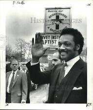 1983 Press Photo Rev. Jesse Jackson at Olivet Baptist Church - cva18519 picture
