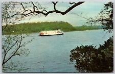 Sternwheeler S. S. Delta Queen, Grand Tower, Illinois - Postcard picture