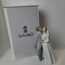 LLADRO Collectible Figurine - Bride and Groom A Kiss To Remember - 06620; 7.75in picture