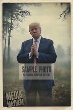 President Donald Trump Praying for America Photo 4x6 Political Interest Photo #3 picture