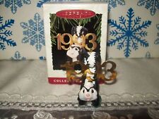 HALLMARK FABULOUS DECADE 1993 CHRISTMAS KEEPSAKE ORNAMENTS #4 SERIES SKUNK picture