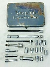 VINTAGE SNAP-ON SOCKET WRENCH SET w/ METAL CASE TM-10-D Wrench 18 Pieces picture