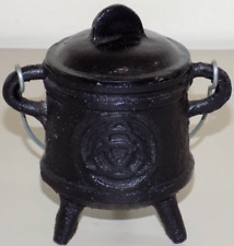 SMALL CAST IRON TRIQUETRA CAULDRON WITH LID & HANDLE UNUSED WITCH RITUAL picture