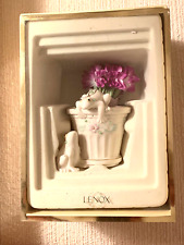 LENOX PETALS & PEARLS FROG BUD VASE WITH FLOWERS picture