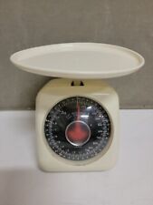 KUBOTA JAPAN Kitchen Scale 5 Pound Capacity 1970's Cream Color works cracked picture