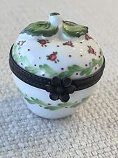 LIMOGES PEINT MAIN HAND PAINTED APPLE HINGED TRINKET OR PILL BOX picture