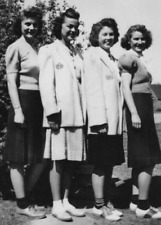 4N Photograph Four Beautiful Women 4 Lovely Ladies Tallest To Smallest Row 1940s picture