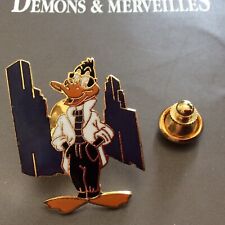 Pin's Folies *** Enamel badge Demons Looney Tunes Daffy Duck L7 picture