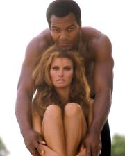 100 Rifles Raquel Welch Jim Brown sexy barechested pin up vivid color 8x10 Photo picture