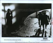 1991 Press Photo Jeremy Irons stars in Steven Soderbergh's Kafka. - spp05792 picture