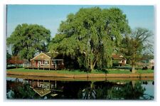 Postcard Blue Coat Inn & Sailing Eagle Tavern on Silver Lake, Dover Delaware E14 picture