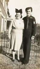 AC54 Original Vintage Photo MILITARY MAN UNIFORM, WOMAN BIG BOW c 1940's picture