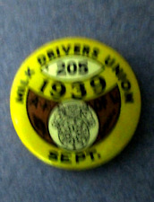 Pinback Union Pin Milk Drivers 1939 A.F.of L. Yellow September picture