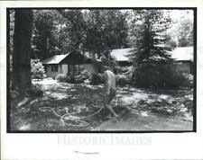 1986 Press Photo Petr Klima Red Wings Detroit Home Yard - dfpb44477 picture