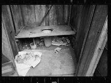 Photo:Washington, D.C. Slum privy picture