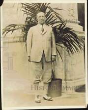 1928 Press Photo Mayor Harry A. Mackay vacationing at Roney Plaza Hotel, Florida picture
