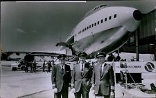 LG846 1970 Original Photo FLIGHT CREW OF FIRST 747 BEAMED Northwest Airlines picture
