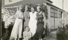 #84 Vtg Photo GROUP OF WOMEN, CIGARETTE c 1930's picture
