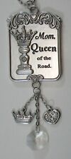 6KD Mom QUEEN OF THE ROAD Queen of everything Car mirror Charm Ornament ganz picture