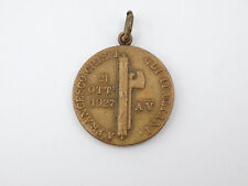 Original Italian Fascist Gli Italiani a Francesco Crispi 1927 Medal picture