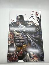 Batman #136 SDCC (DC 2023) Virgin Battle Damage Tyler Kirkham Exclusive NM/NM+ picture
