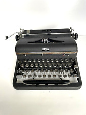Royal Quiet De Luxe Typewriter W/Case Serviced New Ribbon Clean Works Good picture