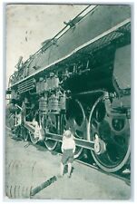 1940 Northern Pacific New Roller Bearing Locomotive Train Bismark SD Postcard picture
