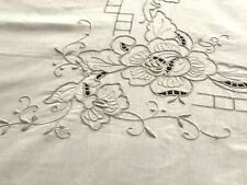 BEAUTIFUL HAND CRAFTED VINTAGE ECRU COTTON MADEIRA TABLECLOTH C 1970'S picture