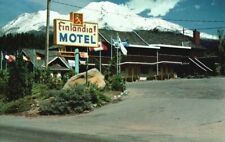 Vtg Postcard Finlandia Motel Mt. Shasta, CA Unposted picture