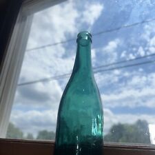 Antique/vintage Turquoise Crown Top Bottle Machine Made picture