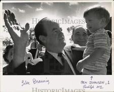 Press Photo Hubert Humphrey gives high-five to Ben Johnson at Randolph AFB, TX picture