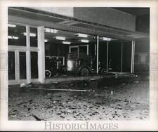 1951 Press Photo Tornado-hit building of Mack Truck, So. Jeff Davis, New Orleans picture