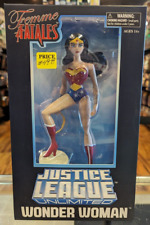 Diamond Gallery DC Justice League Femme Fatales Wonder Woman PVC Statue picture