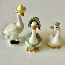 Hagen Renaker Mother Goose, Retired Goose In Yellow And Blue Hat Goose Family picture