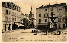 CPA REMIREMONT - Place de la Courtine-Fontaine des Dauphins (184763) picture