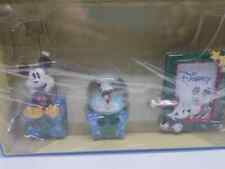 Enesco Holiday Gift Set Disney Mickey Mouse Photo Clip Snow Globe Photo Frame 3 picture