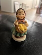 goebel figurine with chicks in blanket  picture