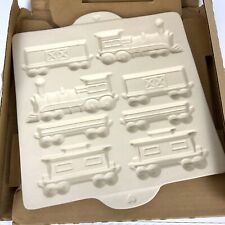 Pampered Chef Gingerbread Mold Home Town Train Stoneware 1806 Heritage Coll picture
