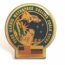 NASA STS-63 Space Exploration Pin Wethervee Voss Harris Collins Foale Titov picture