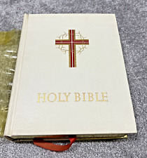 Vintage 1966 The Holy Bible with Confraternity Text Catholic De Lux Edition picture