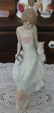 VINTAGE Lladro Porcelain Figurine Bedtime - Girl and Cats #5443, Spain picture