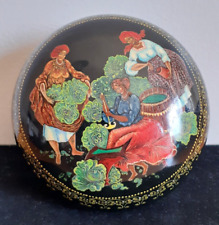Vintage Russian Round Lacquer Box Unsigned. Hand Painted picture