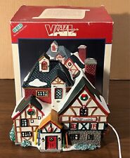 Lemax Christmas Vail Village High Peaks Ski Lodge 1995 (65221) tested w/ box picture